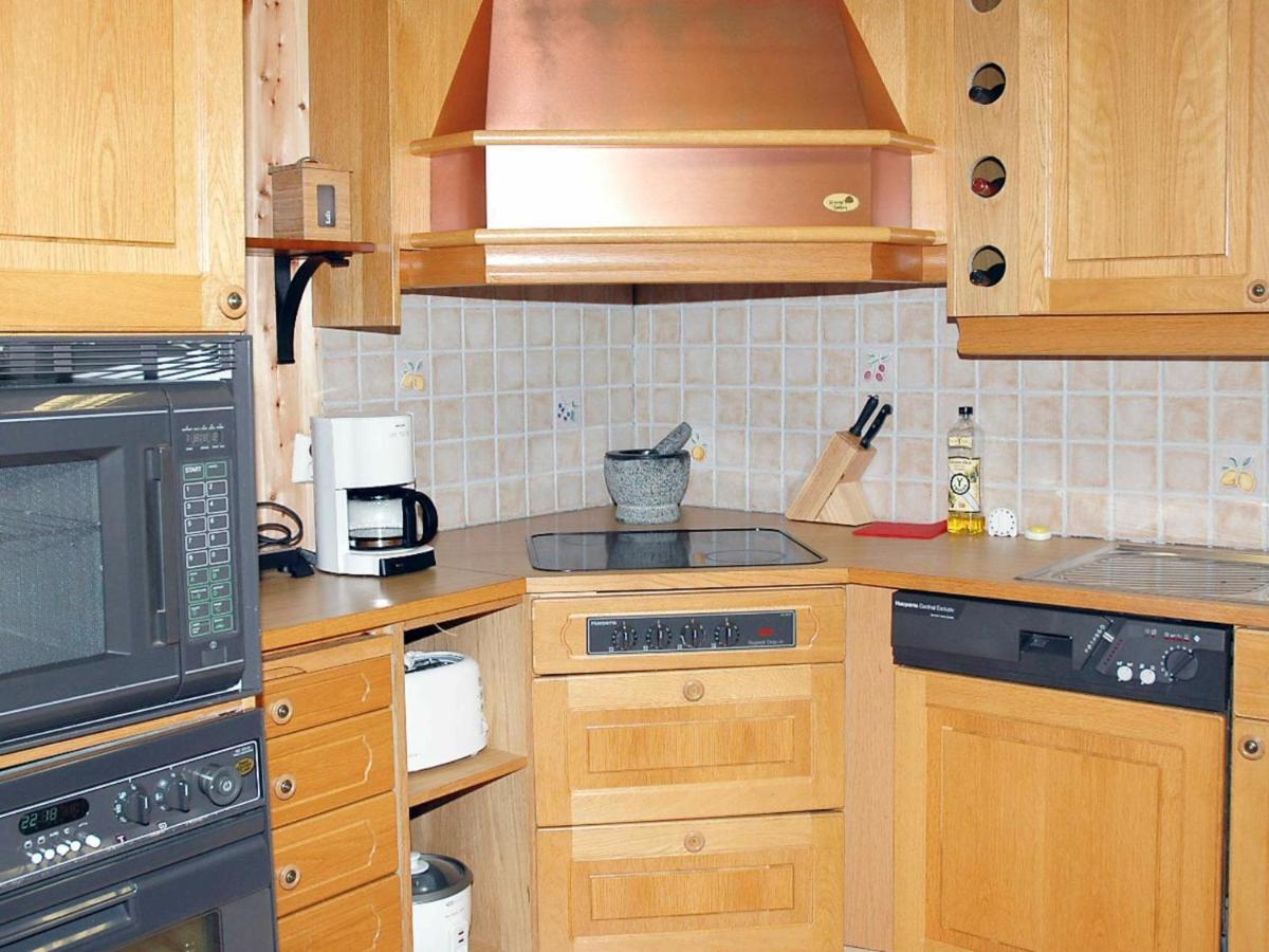 Three-Bedroom Holiday Home In Isfjorden Torvik Zewnętrze zdjęcie
